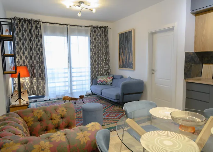 Cityscape * 地拉那